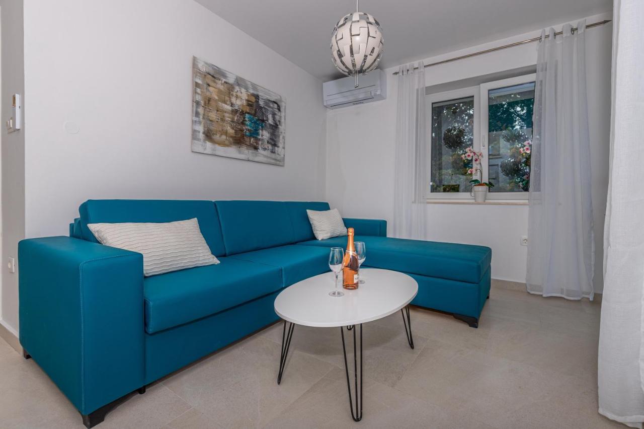 Apartmani Kecman Crikvenica Exterior foto