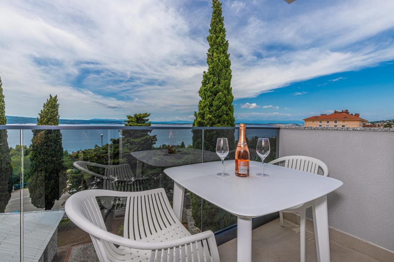 Apartmani Kecman Crikvenica Exterior foto