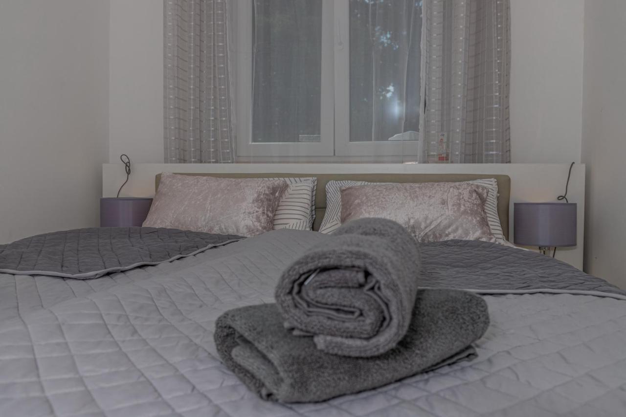 Apartmani Kecman Crikvenica Exterior foto