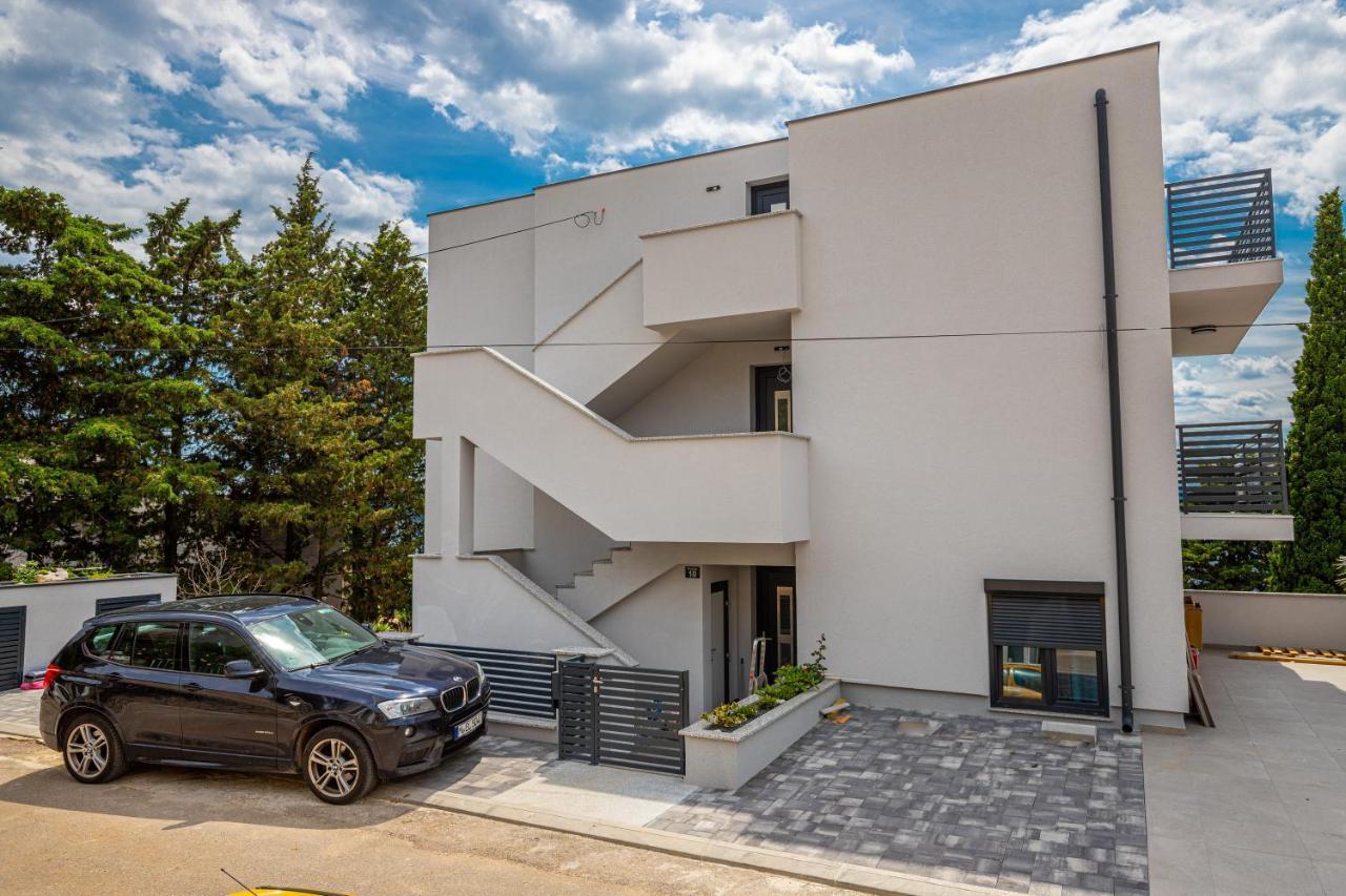 Apartmani Kecman Crikvenica Exterior foto